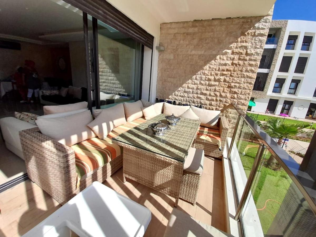Vus Sur Mer Et Piscine Salé Ngoại thất bức ảnh